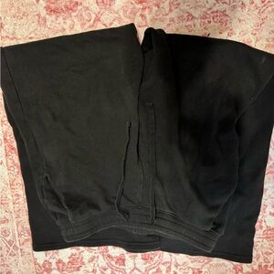 Hollister women’s Black wide leg Sweatpants